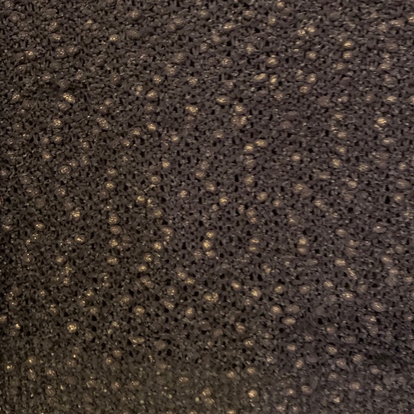 sweater - Picture 2 of 4